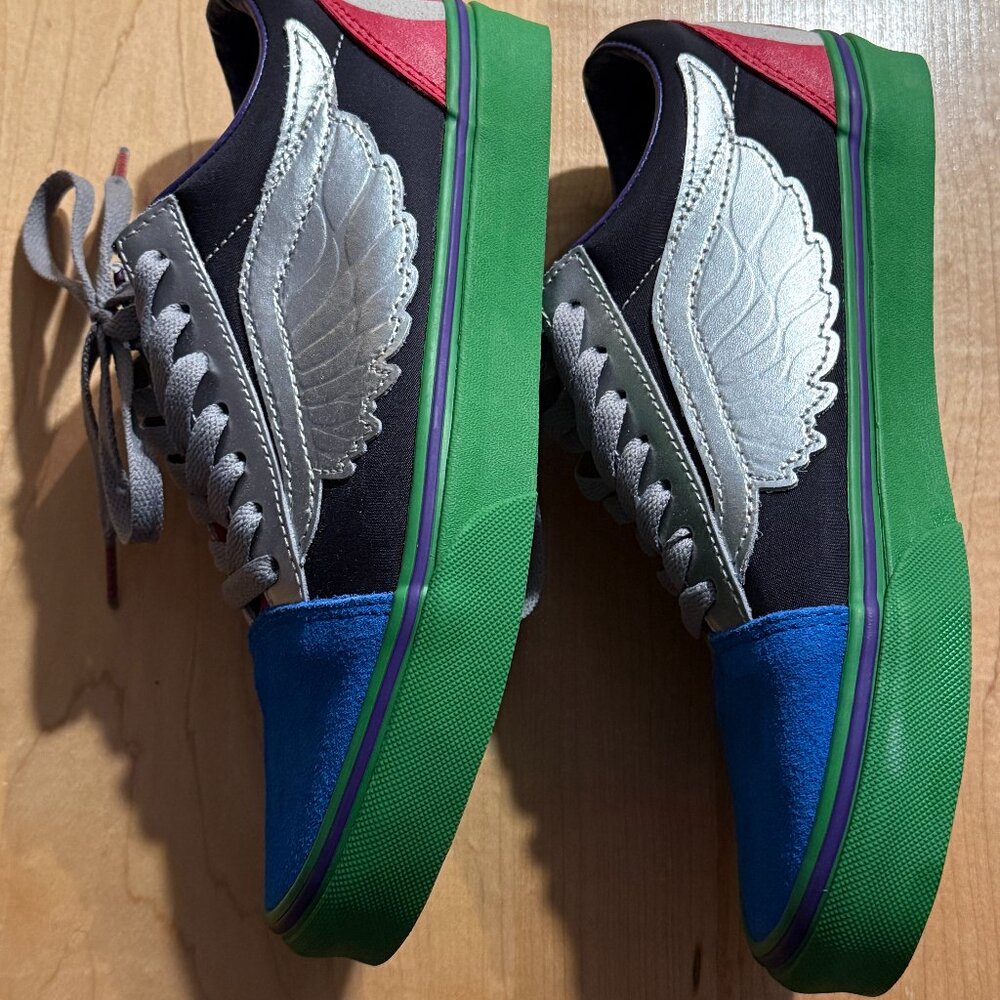 Vans Off The Wall Captain America Shoes Size Womens 7.5, Mens 6 Nearly New